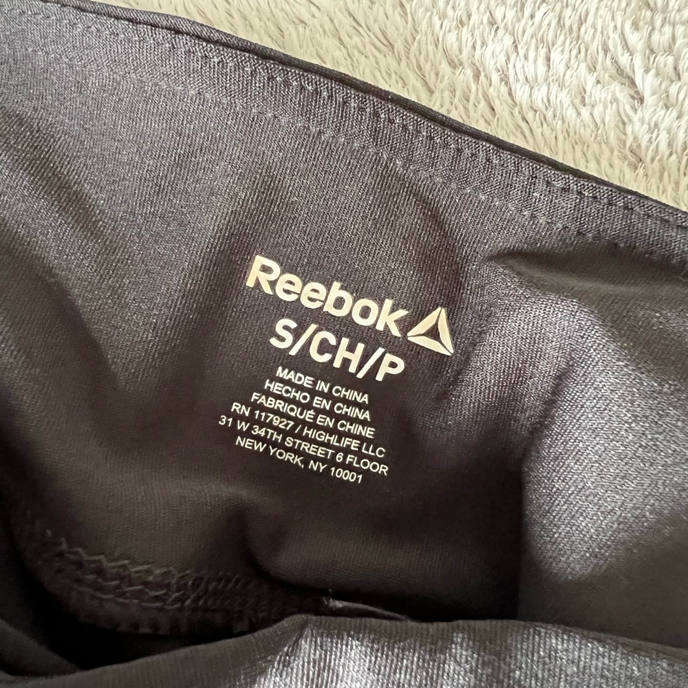 Womens Reebok Athletic Bike Shorts - Picture 3 of 3